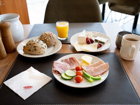 Dansk morgenmad på Hotel Vildbjerg for håndværlere